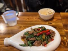 -蜗牛小馆醉乡民谣云南菜(惠新西里店)