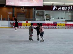 -冠军冰场CHAMPION RINK(凯德广场店)