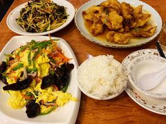 锅包肉-东北农家小院(定西路店)