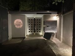 -穹六人间 people 6(岳阳路店)