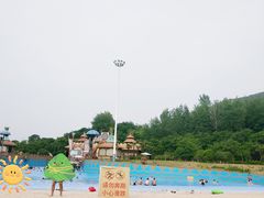-汤山欢乐雪世界