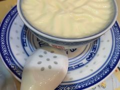 -广信牛奶甜品世家(台东店)