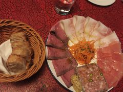 -羽深肉铺 Steak & Wine