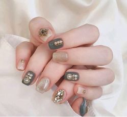 -兔猫ToMoreNails美甲美睫