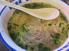 -东大桥小国抻面烧烤(长通路店)