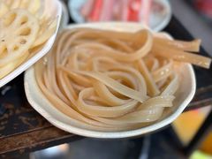 -肖肖酸萝卜鱼火锅(总店)