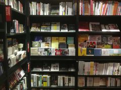 -西西弗书店&矢量咖啡(壹方购物中心店)