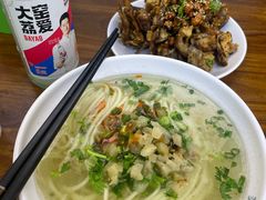 -萍姨抻面馆·鸡架冒菜(清湖店)