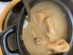 莲藕鸡脚汤（明火例汤）-文记壹心鸡(宝华路店)