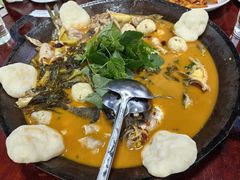 招牌地锅鱼-丹水桥地锅鱼·翘嘴鲌·地方特色全鱼宴(丹江口大坝店)