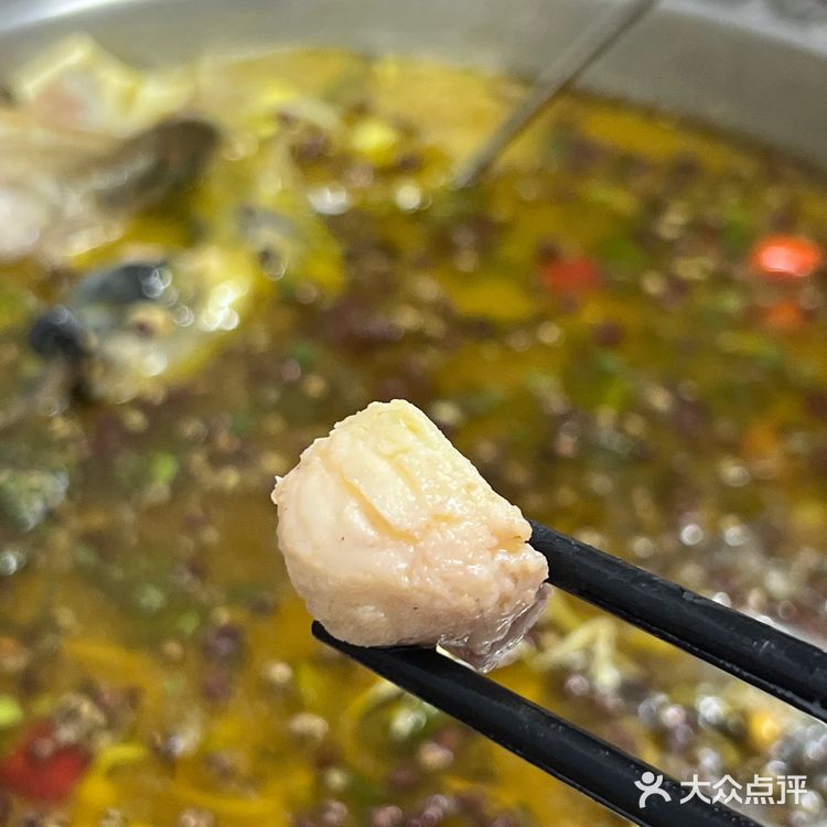 冒菜米线也好吃～btw非常好奇老板的黄焖鸡了