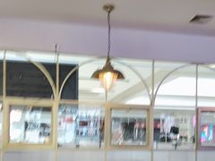 -豪客嘉族·麦尼顿西餐厅(乐福天下店)