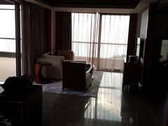 -三亚湾海居铂尔曼度假酒店