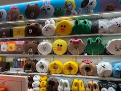 -LINE FRIENDS Garosu-gil Flagship Store