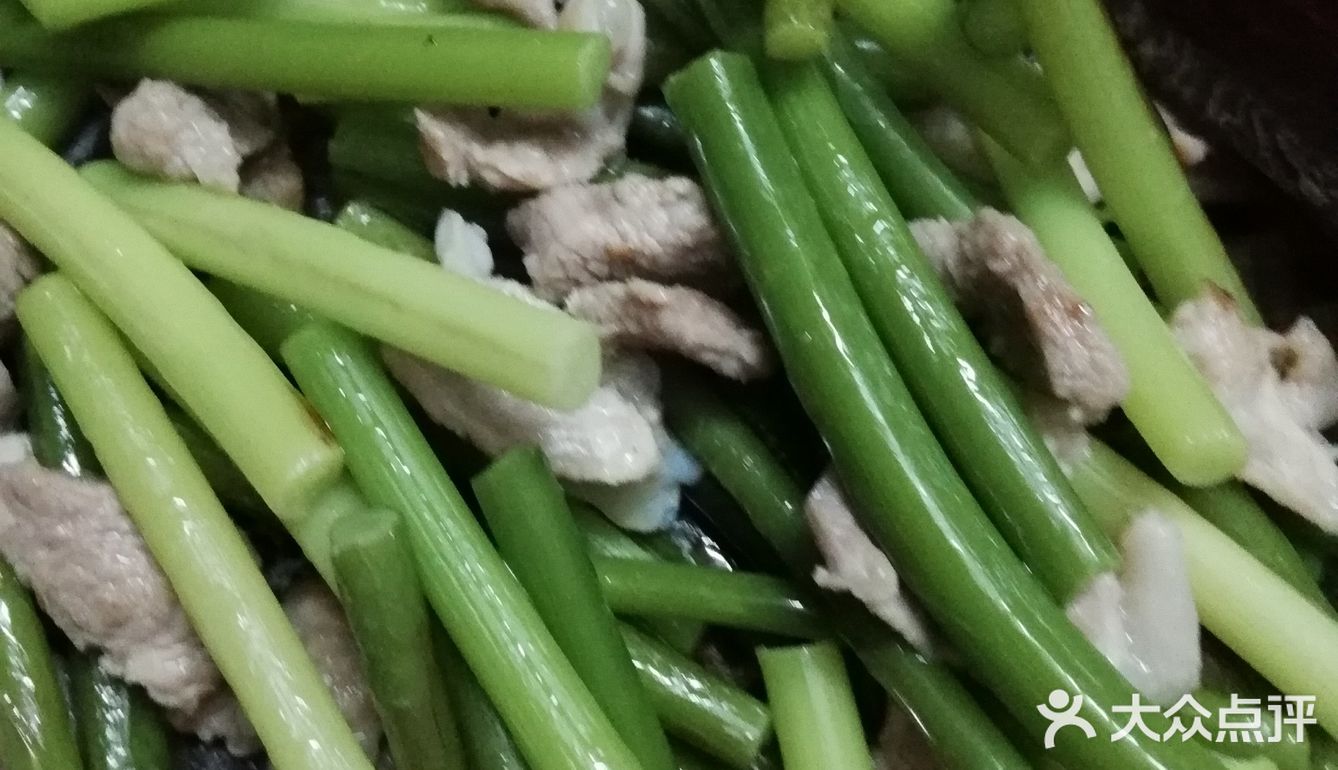 蒜心炒牛肉，入味