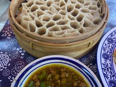 坝上莜面王-王村姑老土炕莜面村(桥东店)