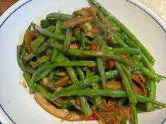 -黄泥岗·地道湖北菜(奥特莱斯店)