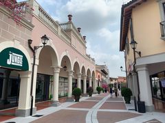 -佛罗伦萨小镇广佛名品奥特莱斯(疏港路店)