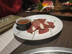 生拌牛肉-赤坂亭·M9和牛烧肉(南京江南虹悦城店)
