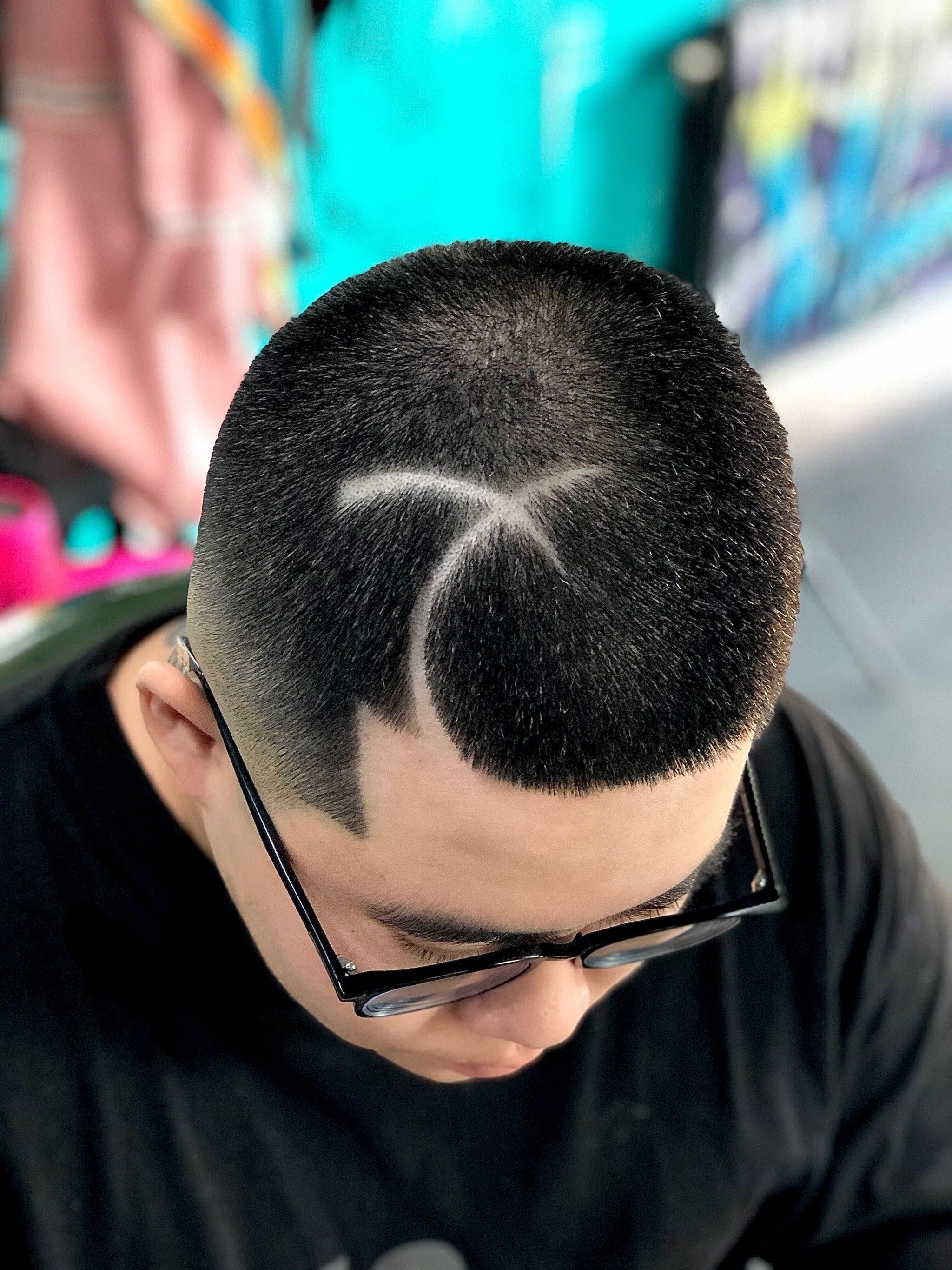 美式寸头