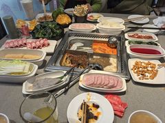 -海底捞火锅(新松江路生日主题店)