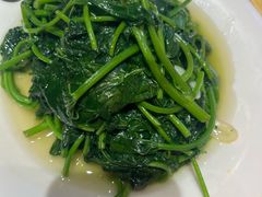-肥肥虾庄·金牌油焖大虾(首义路店)