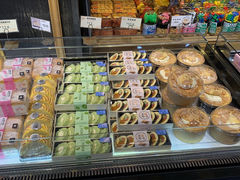 面包甜点陈列柜-小香港(凤凰大街店)