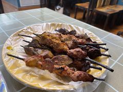 -艾力江和田馕坑烤肉店