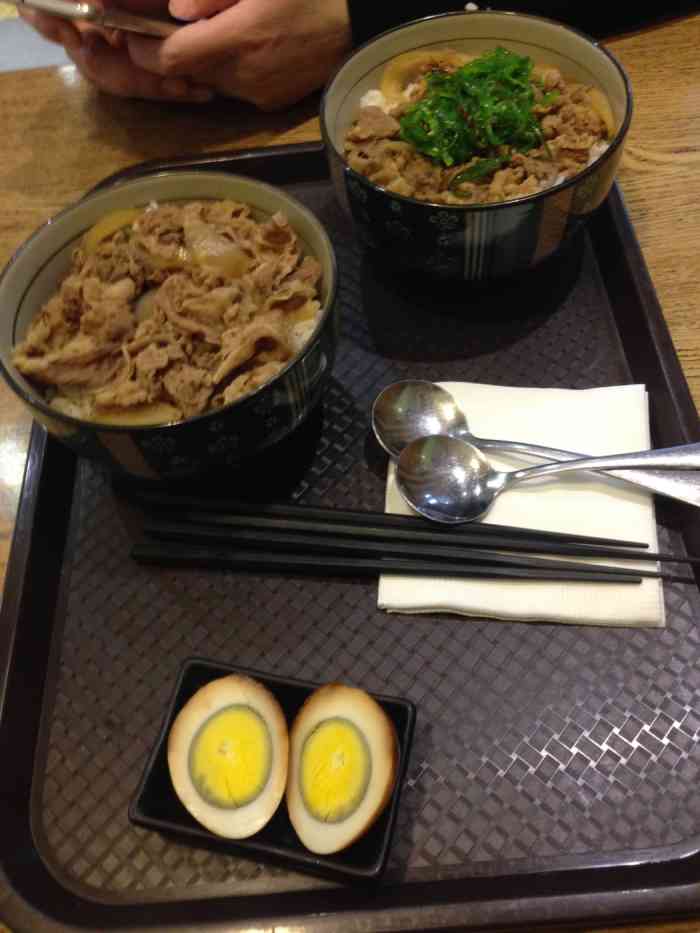 和家食味牛丼饭(悦荟店)-"位置:悦荟美食4楼,只此一家在这一层,泰.