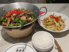 -渔语鱼酸菜鱼新川菜(来福士店)