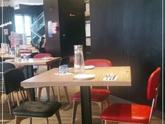 大堂-必胜客(阿罗海店)