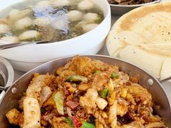 -丹水桥地锅鱼·翘嘴鲌·地方特色全鱼宴(丹江口大坝店)
