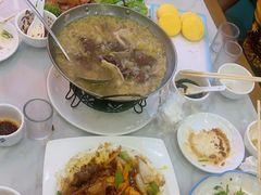 -一口猪海鲜浑锅·东北家常菜