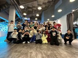 -CASTER跳舞俱乐部