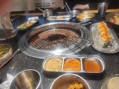 -韩烧牛中牛·甄选黑牛烤肉(黑金店)