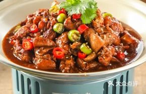 Braised Sauce Stir-Fried Chicken Pot