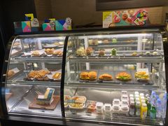 面包甜点陈列柜-星巴克(北新泾店)