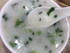 鲜味鱼片粥-银记肠粉店(市二宫店)