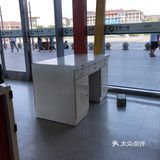 可是安检美女说没票不让进去，有监控啊，好吧