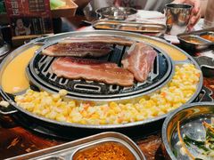 -青瓦炭韩潮烤肉(花园道店)