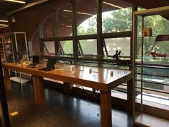 -外研书店(北京外国语大学西校区北外国际大厦店)