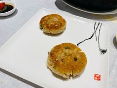 煎莲藕饼拼煎虾饼-花城苑广府菜(侨鑫店)
