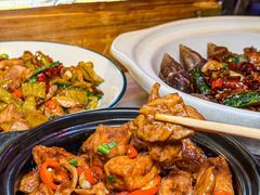 -霄汉牛三鲜湖北砂锅菜(万松园2店)