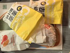 -麦当劳(鄂尔多斯机场店)
