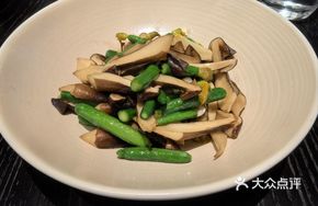 Mini Cucumber Stir-fried Chicken Mushroom