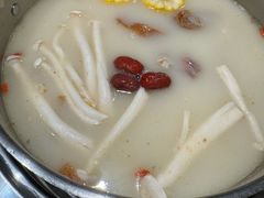 -三人行骨头王火锅(长寿店)