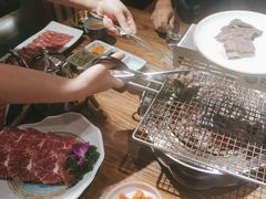 -明洞阿姨·韩式酱蟹烤肉·创意料理(三元桥店)