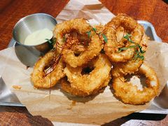 酥炸鱿鱼圈附大蒜蛋黄酱-卡朋厨房(289艺术园区店)