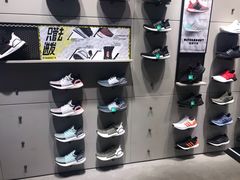 -adidas(印象城购物中心店)