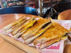 比基尼黑松露火腿三明治-tapas by dos cielos西班牙餐厅(重庆光环购物公园店)